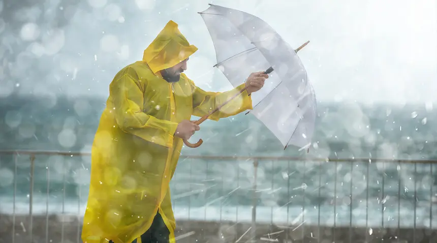 Meteoroloji Uyardı İstanbul'a Sağanak, Karadeniz'e Fırtına Geliyo (3)