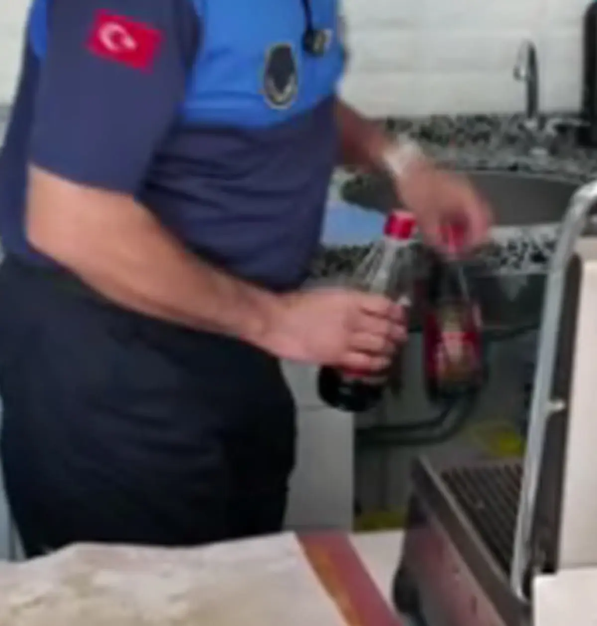 Okul Kantininde Deterjanla Gıda Yan Yana Yerimiz Dar (3)