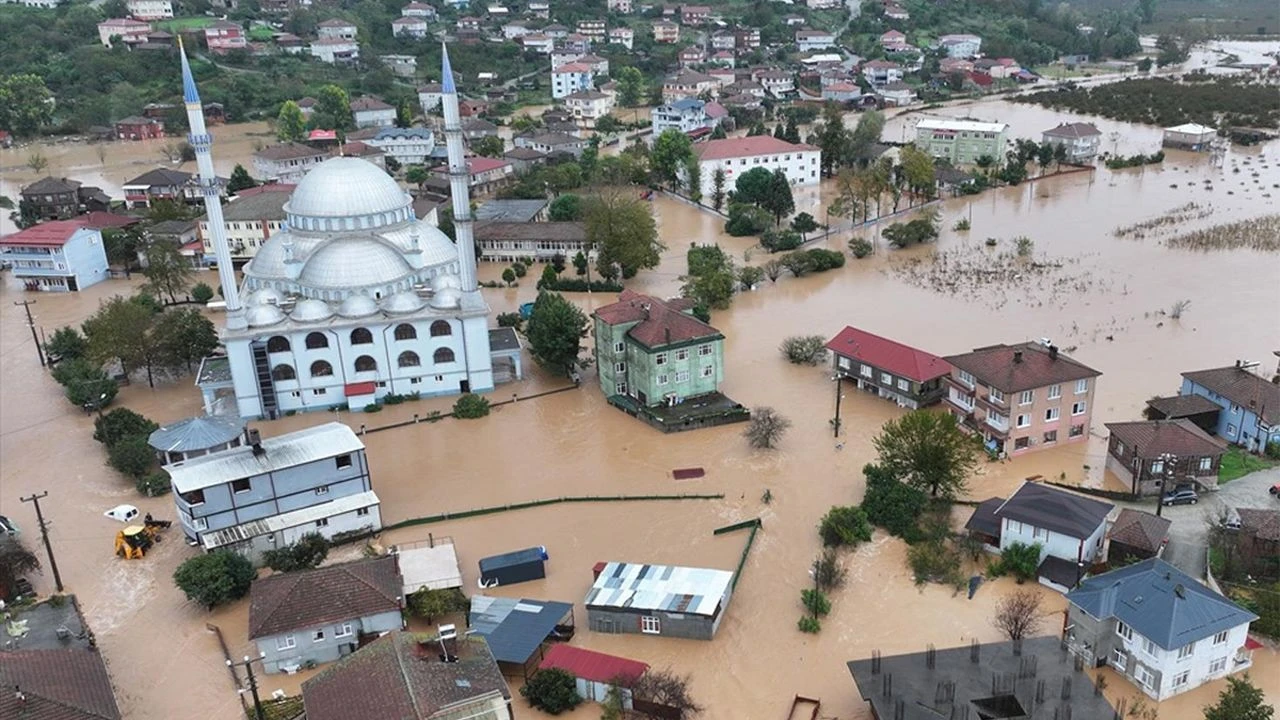 Pes Pese Uyarilarin Ardindan Bir Ilde Daha Egitime Ara Verildi 1