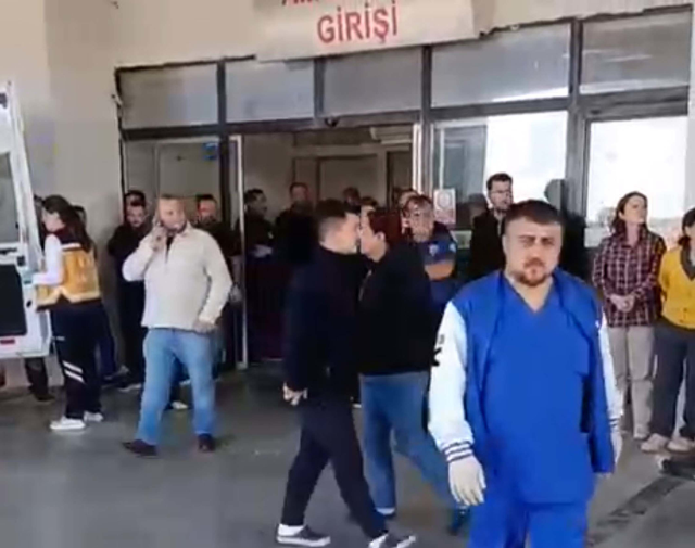 Soma'da Maden Ocağında Göçük 4 Işçi Göçük Altında 98 (3)