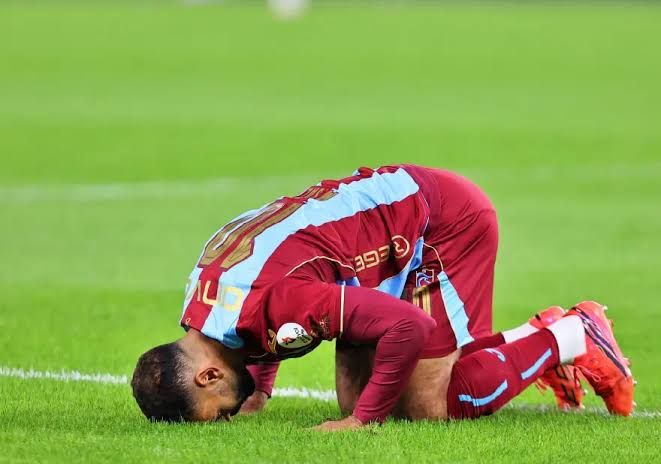 Trabzonluların Dilinde “Ya Allah Bismillah Muhammed Salah” Sloganı Önce Galatasaray’ı Sonra Beşiktaş’ı Devirdi (1)-3