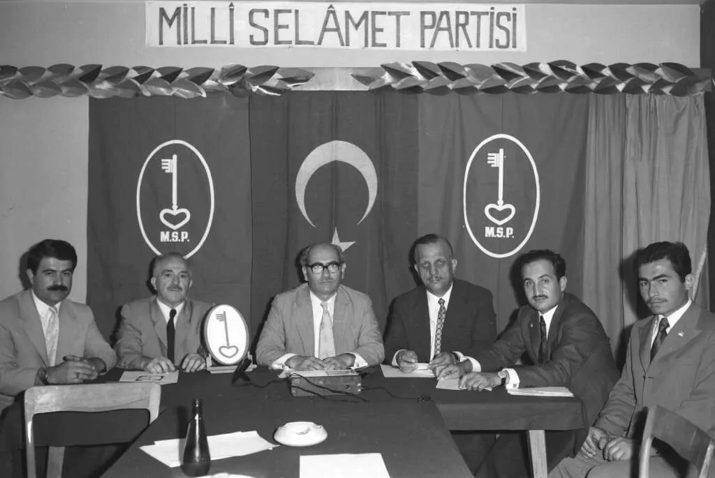Vefatının 5. Sene I Devriyesinde Merhum Büyüğümüz Oğuzhan Asiltürk Rahmetle Anılıyor Millî Gazete'nin Kuruluşunda Da Emeği Geçti (3)-1